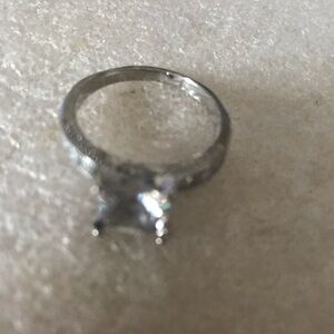 Elegant Silver925  Ring with Clear topaz Stone